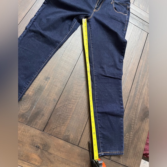 Rockstar Super Skinny - Picture 2 of 6